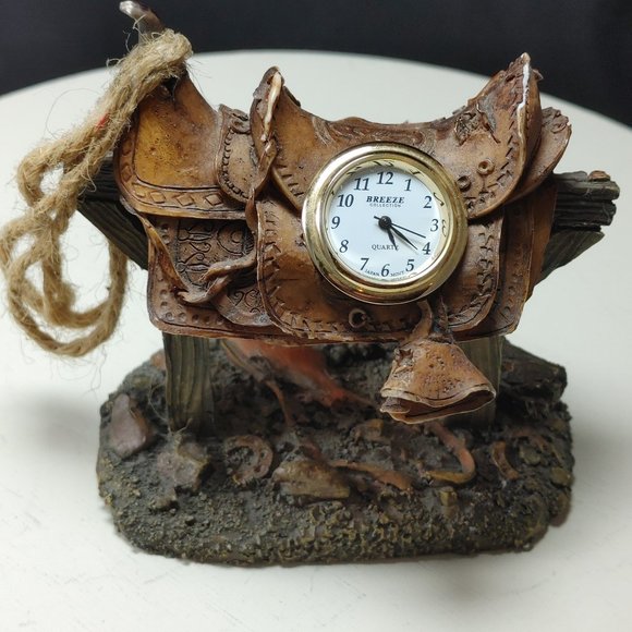 Rustic Western Theme Saddle Desk Clock Sz Small Breeze Quartz Works Great! - Picture 2 of 7